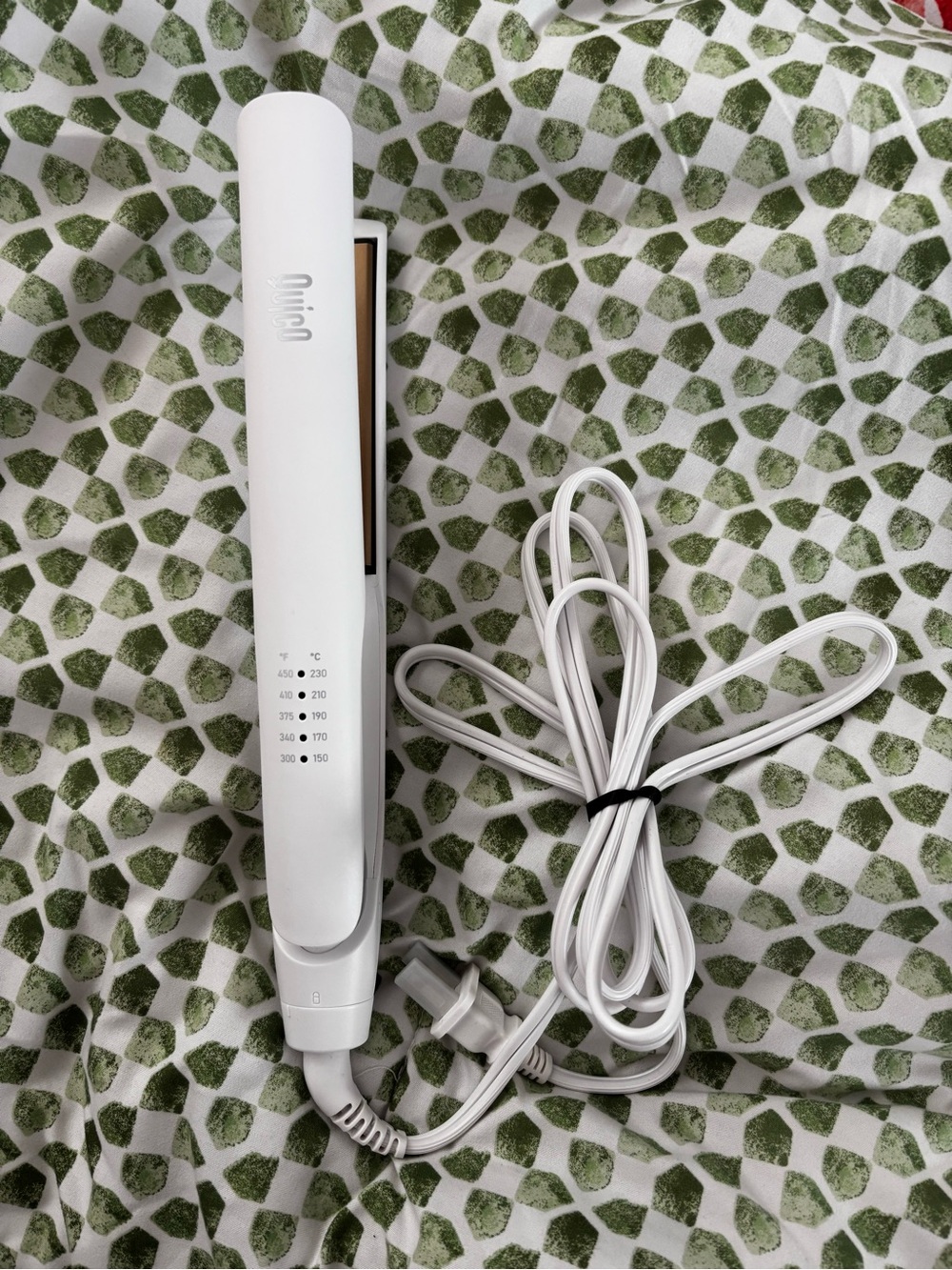 White Hair Straightener Flat Iron - Sleek White Styling Tool